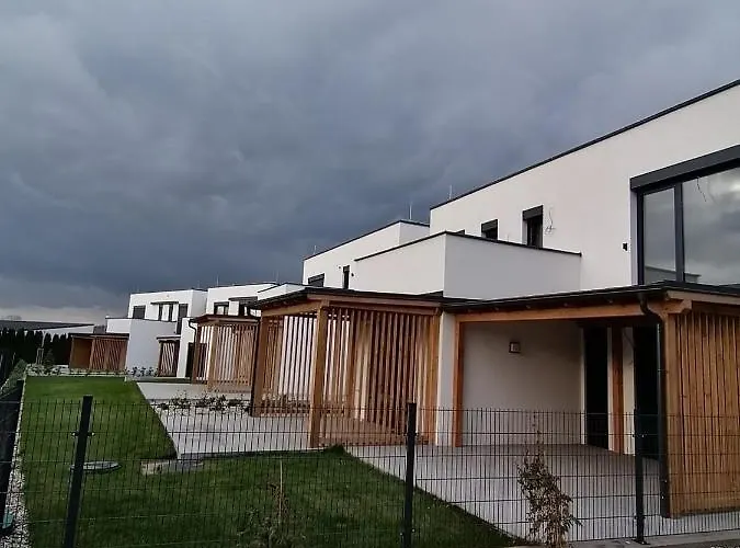 Meet & Golf Appartement Sajdikove Humence